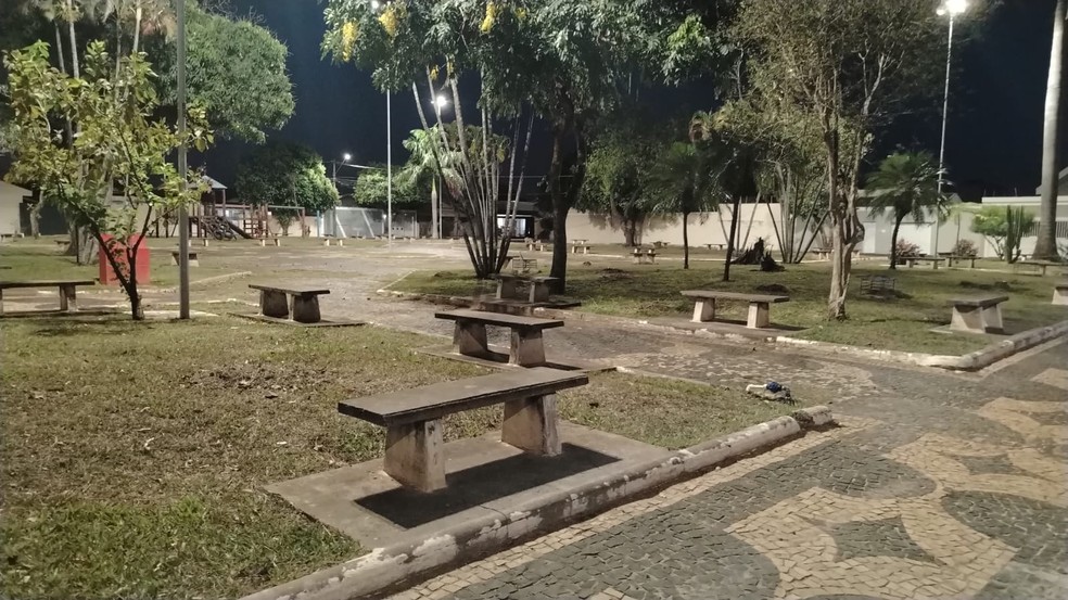 Praça Allan Kardec em Araçatuba (SP) — Foto: TV TEM / Deivide Sacramento