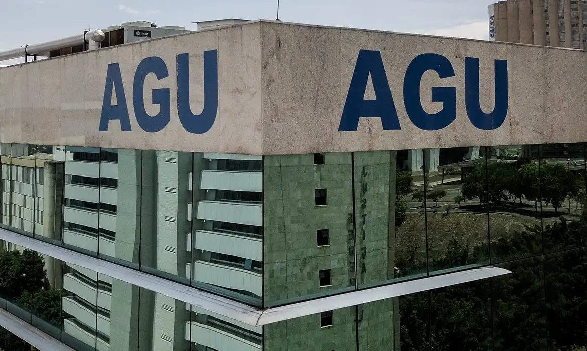 AGU quer confiscar R$ 190 milhões de membros do PCC e do CV