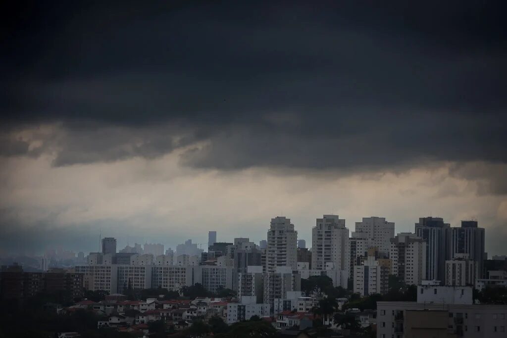 Chuvas fortes levam Defesa Civil a emitir 29 alertas no estado de São Paulo