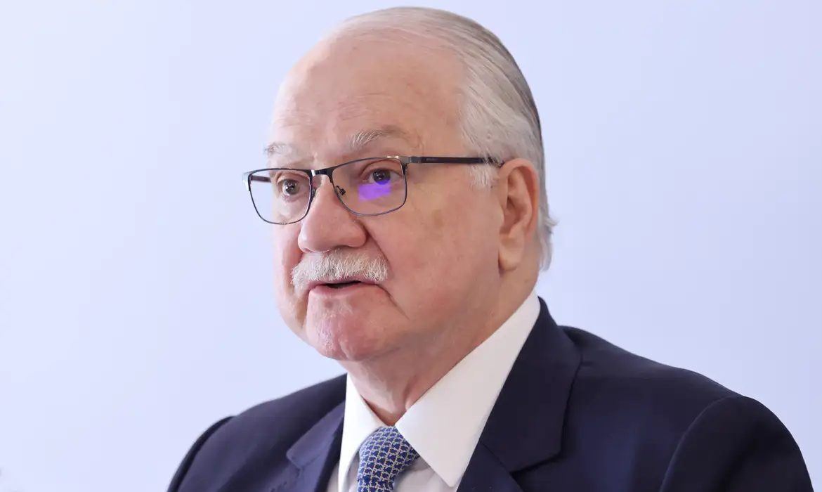 Democracia exige lealdade de quem perde a eleição, diz Fachin