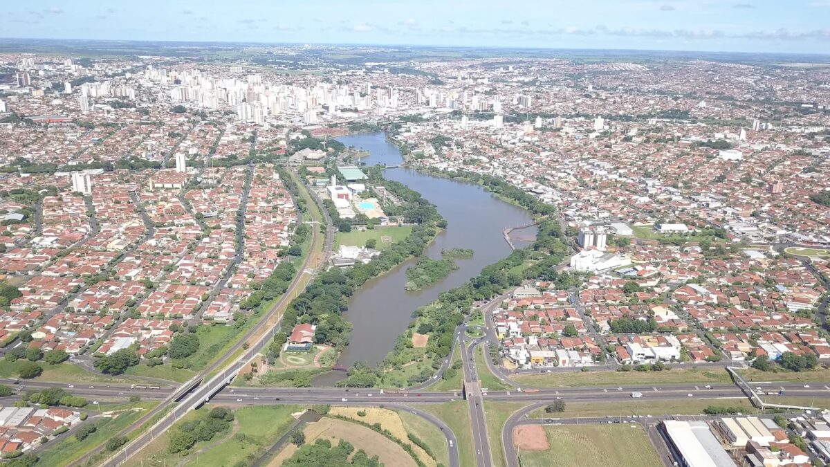 Dia de Finados: veja o que abre e o que fecha durante feriado prolongado em Rio Preto e Araçatuba