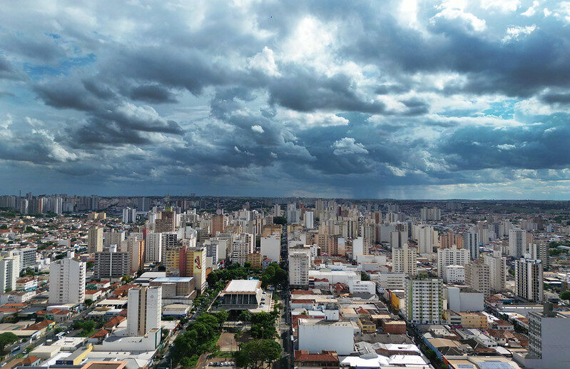 Finados terá calor e risco de tempestades em Rio Preto e região