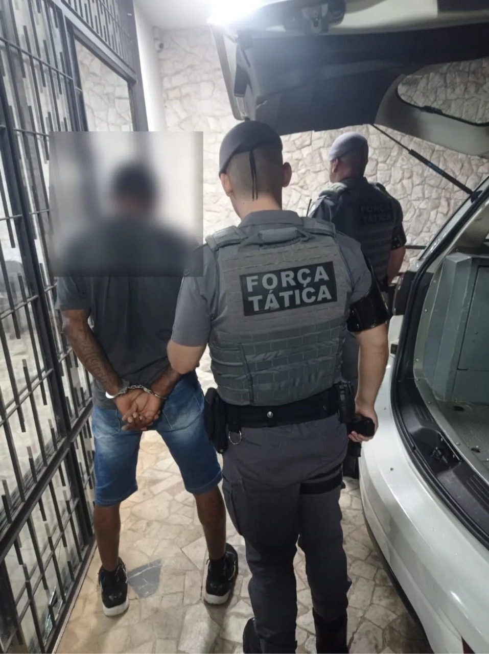Força Tática prende procurado pela Justiça no bairro Cecap 2 em Votuporanga