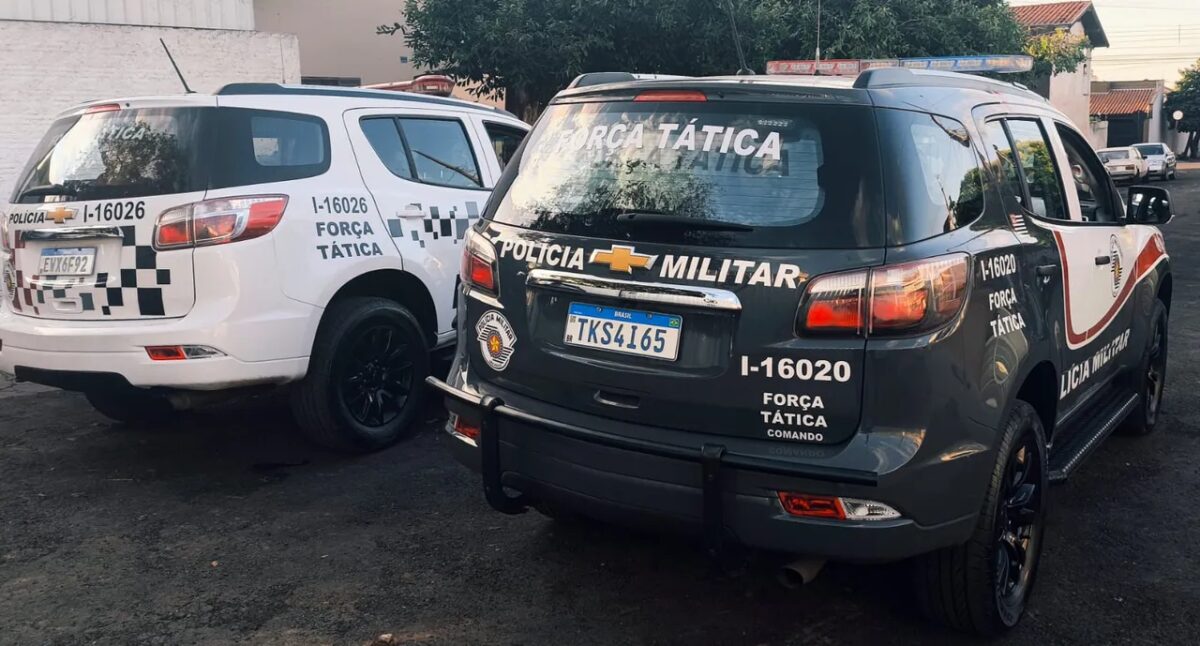 Homem com mandado de prisão por desacato tenta se esconder de patrulha e acaba preso em Votuporanga
