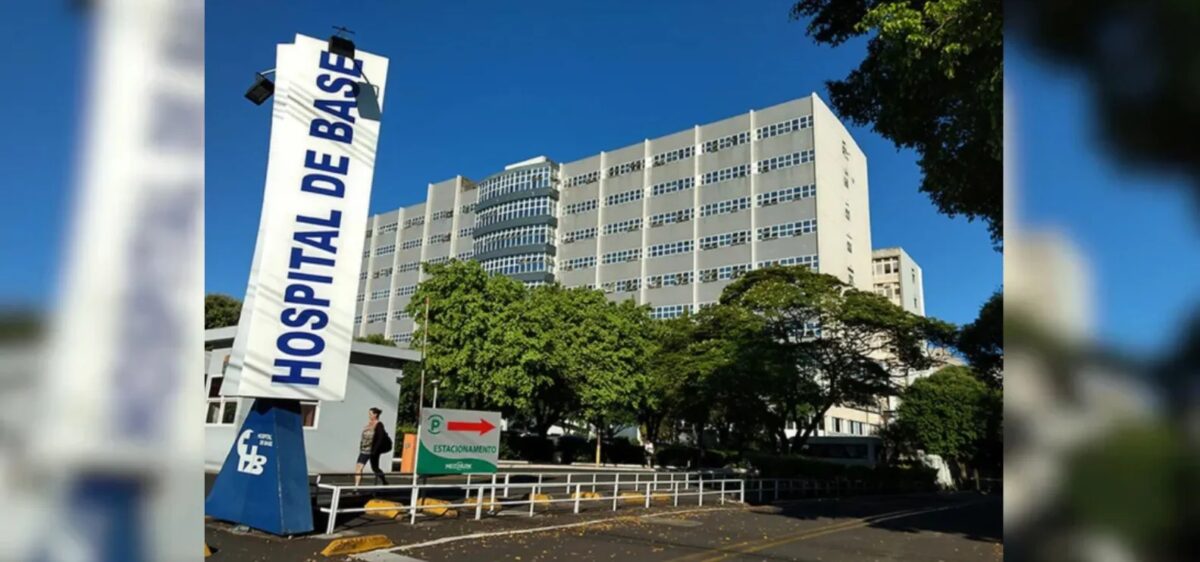 Homem é preso suspeito de agredir companheira com socos e pontapés no rosto