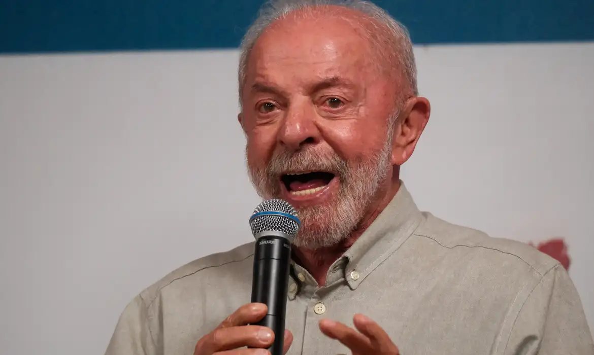 Lula aceita condições de Flávio sobre quebra de sigilo