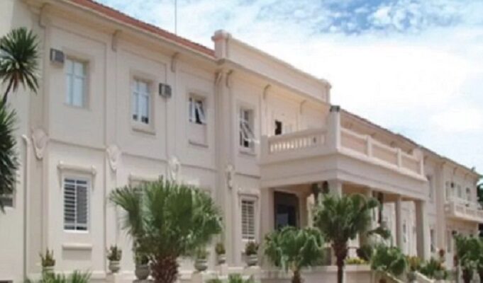 Mãe retira bebê de 7 meses da Santa Casa sem autorização em Rio Preto