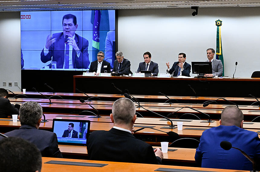 Nota das Consultorias de Orçamento aponta diferenças em projeções para 2027