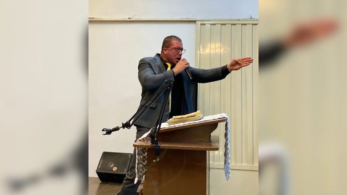 Pastor que estava com homem que morreu em motel já foi preso por agredir esposa após denúncia da filha