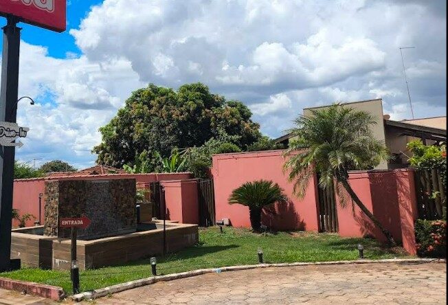 Pastor tentou pagar conta antes de fugir após morte em motel na região