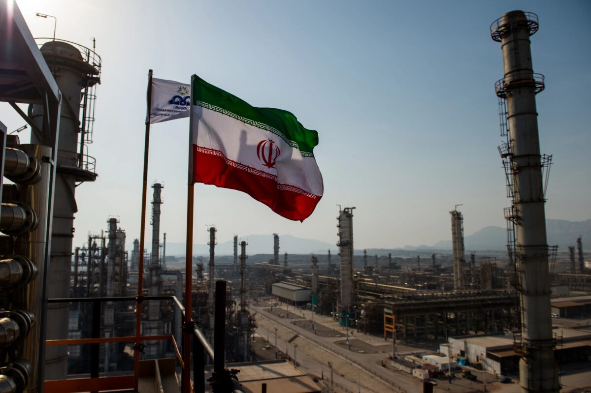 Petróleo Brent sobe 4% e supera US$ 113, maior preço desde maio