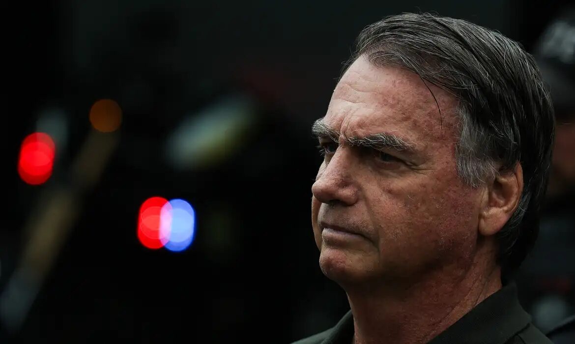 PGR se manifesta a favor do retorno das visitas de Flávio Bolsonaro ao pai
