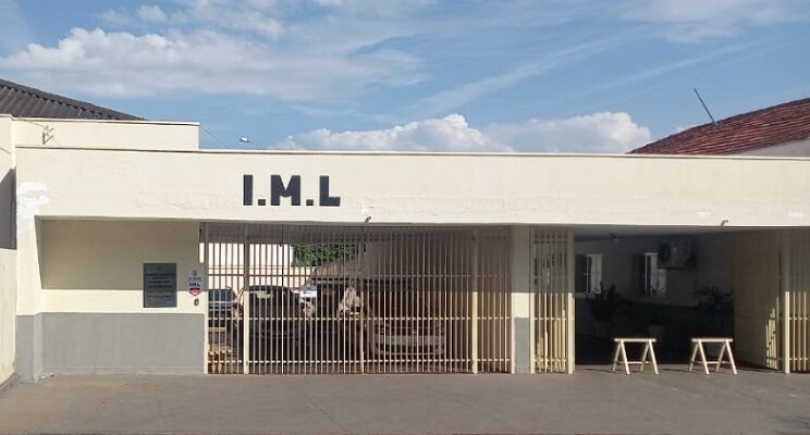 Polícia investiga morte de instalador de som encontrado dentro de carro de cliente