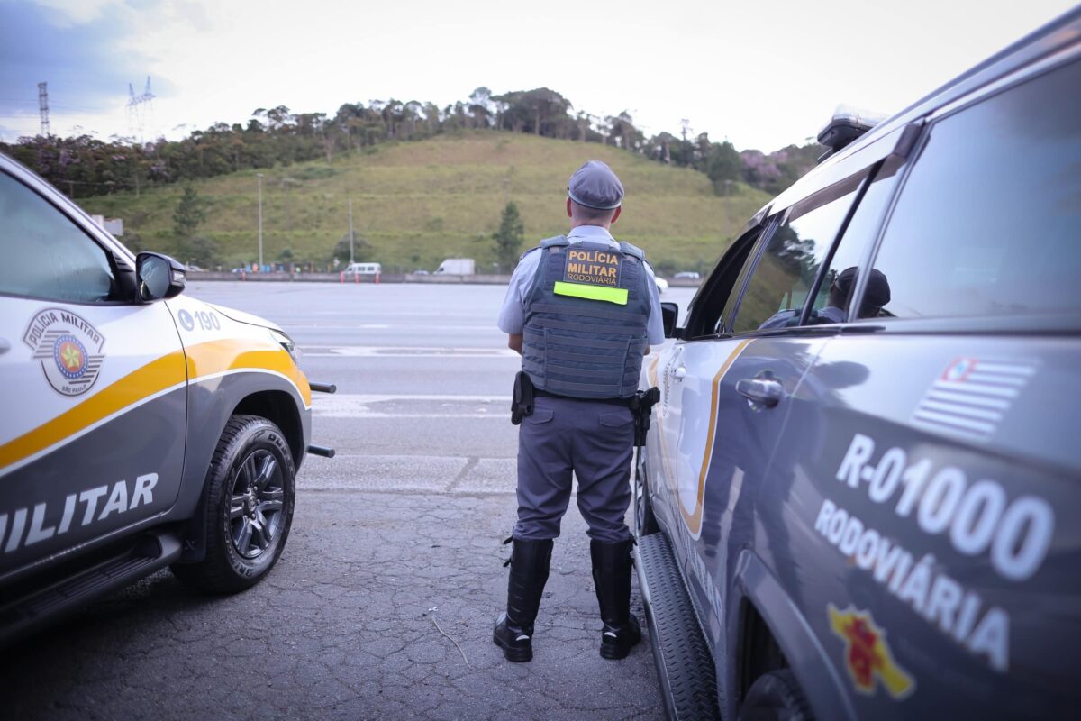 Polícia Rodoviária apreende duas toneladas de maconha em caminhão