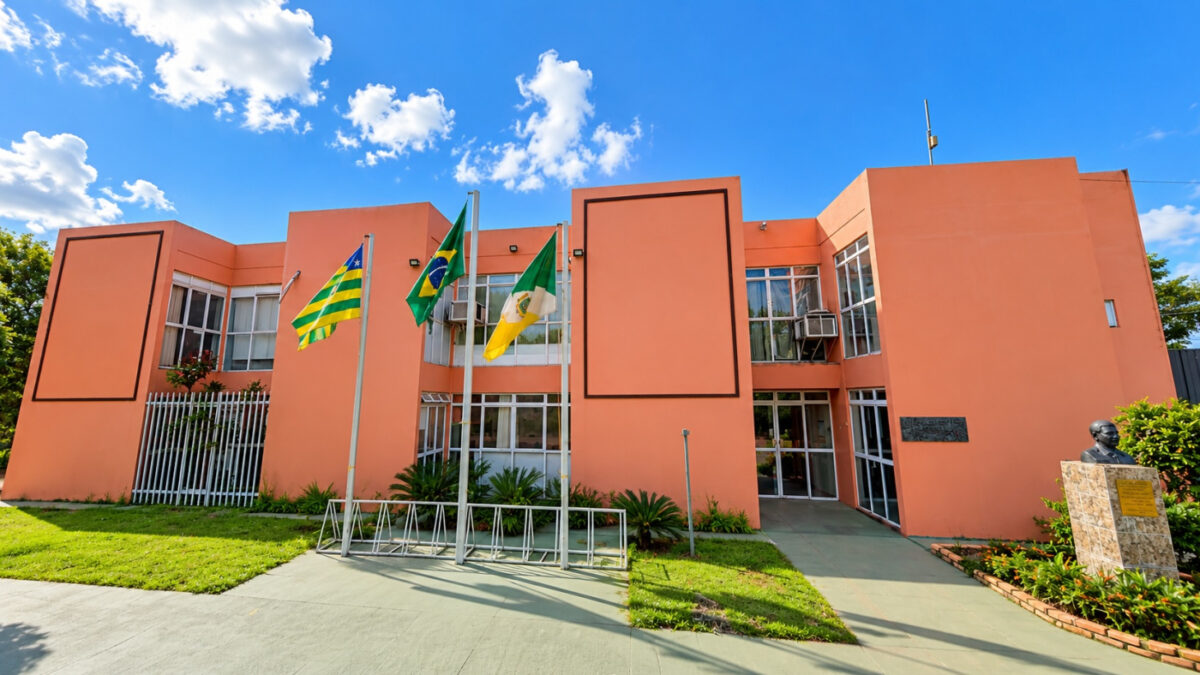Prefeitura de Alto Paraíso de Goiás-GO abre 15 vagas na Saúde