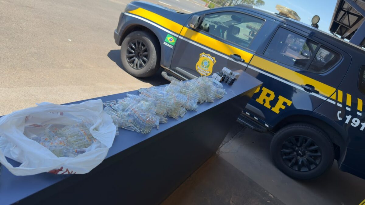 PRF apreende mais de mil ampolas de anabolizantes na BR-153
