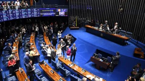 Senado aprova fim da escala 6×1 em primeiro turno com placar expressivo