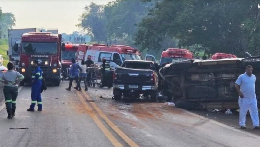 Sequência de acidentes deixa um morto e seis feridos na Rodovia Assis Chateaubriand