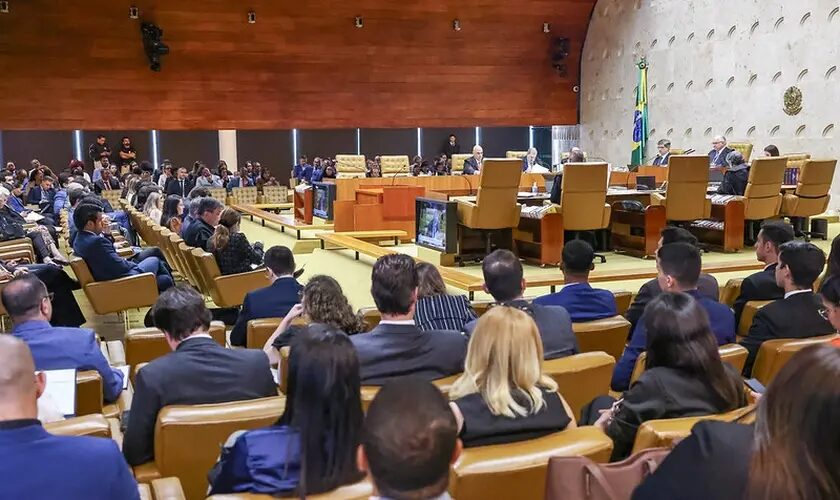 STF forma maioria contra lei que permite pais retirarem filhos de aulas sobre gênero