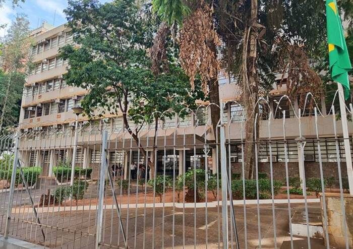Tribunal do Júri de Rio Preto condena homem a 21 anos de prisão por homicídio mediante agressão e fogo