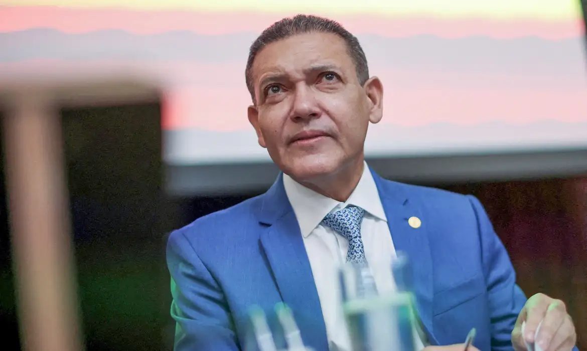 TSE diz que mudança de local de votação é atribuição dos TREs