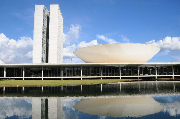 Veja a lista dos 513 deputados federais eleitos, por estado e por partido